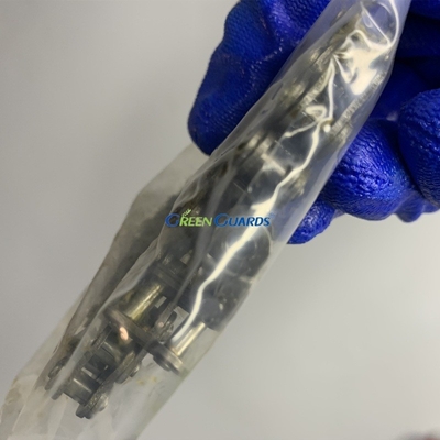 Части газонокосилки приковывают - задний ролик GTCA16595 приспосабливает прогулку Deere за косилкой зеленых цветов